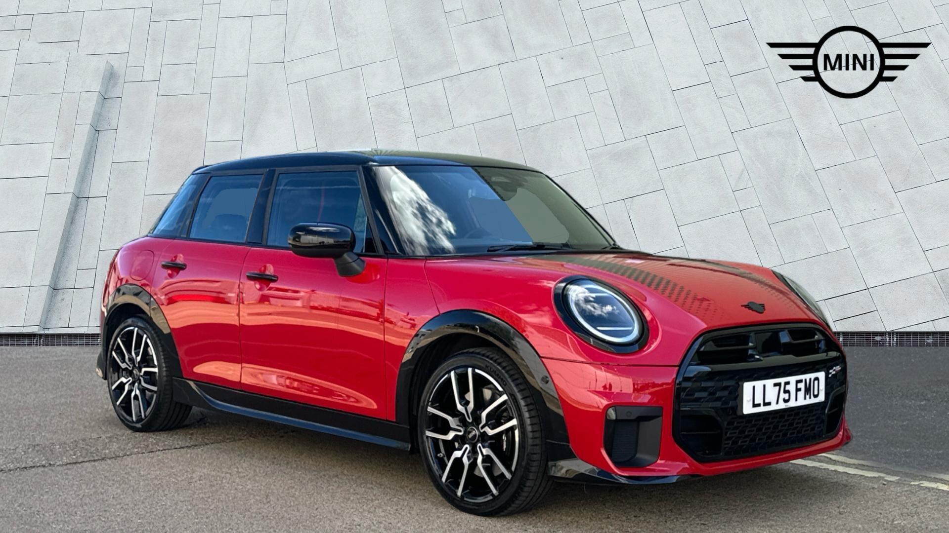 Berry Chiswick Mini | Car dealership in Brentford | Autotrader